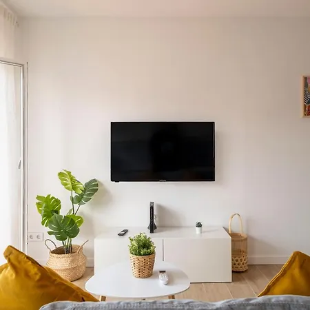 Flat Near For 4 Apartment Sant Adria de Besos